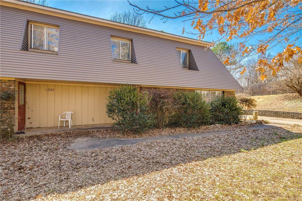 1335 Township Street - Photo 1