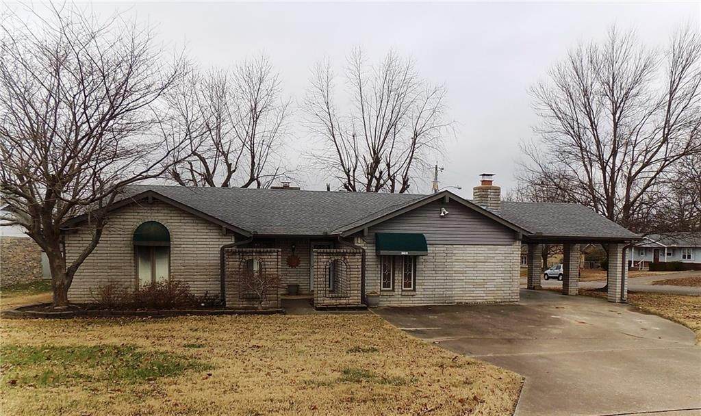 302 Rodric Circle - Photo 1