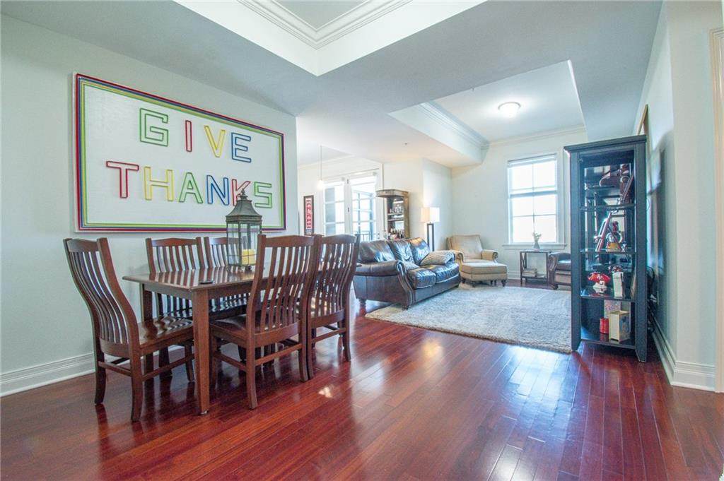 609 Dickson Street - Photo 1