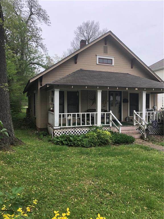 404 C Street - Photo 1