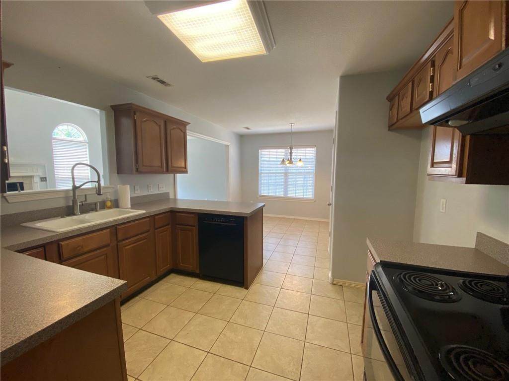 1643 Farrell Street - Photo 1