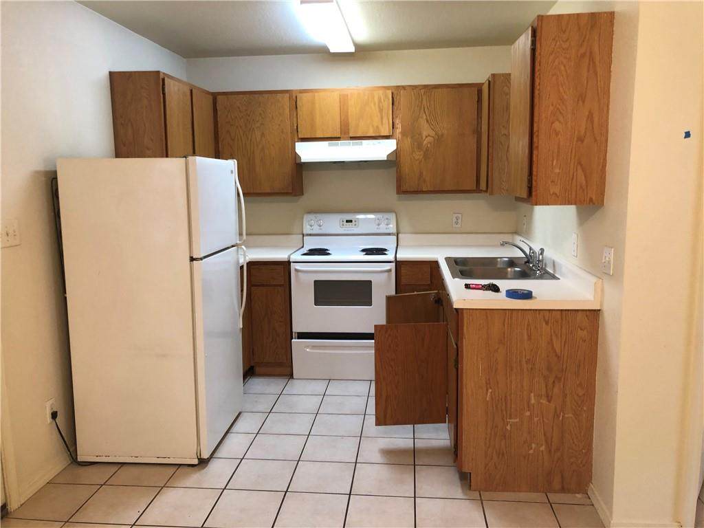 261 Lewis - Photo 1