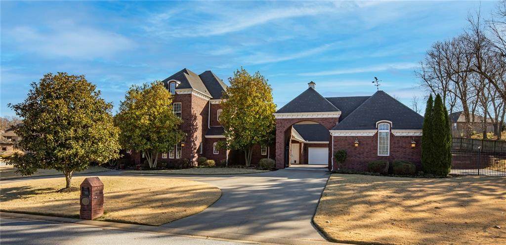 3367 Thornbury Drive - Photo 1
