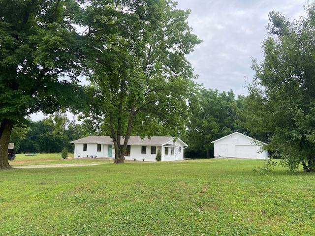 2901 Perry Road - Photo 1