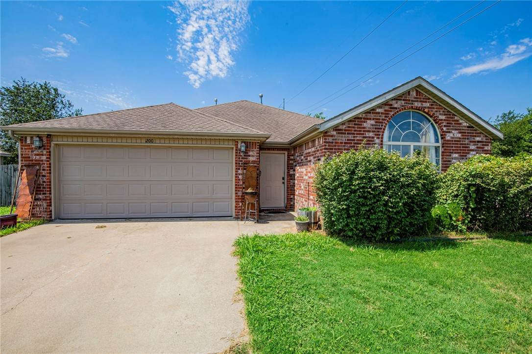 200 Poplar Road - Photo 1