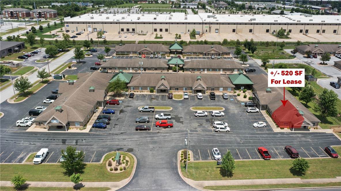 905 28th Street - Photo 1