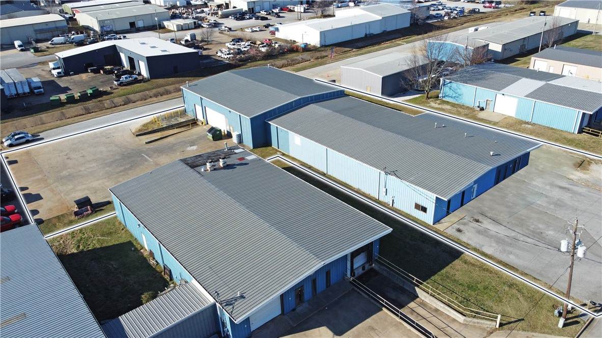 904 Clayton Street - Photo 1