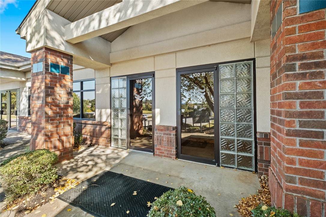 3291 Thompson Street - Photo 1