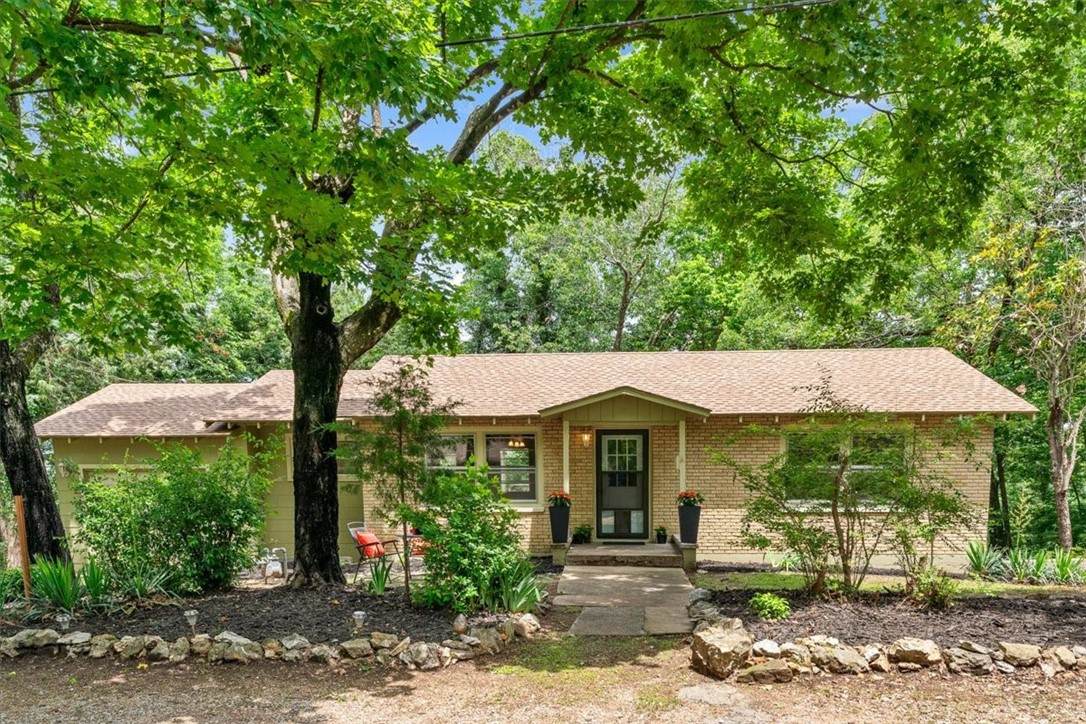 55 Ridgeway Avenue - Photo 1