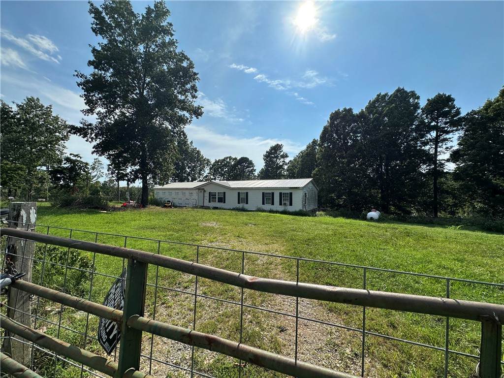 231 Jones Road - Photo 1