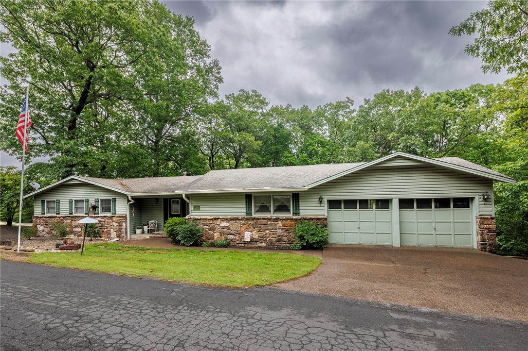 1 Panbury Lane - Photo 1