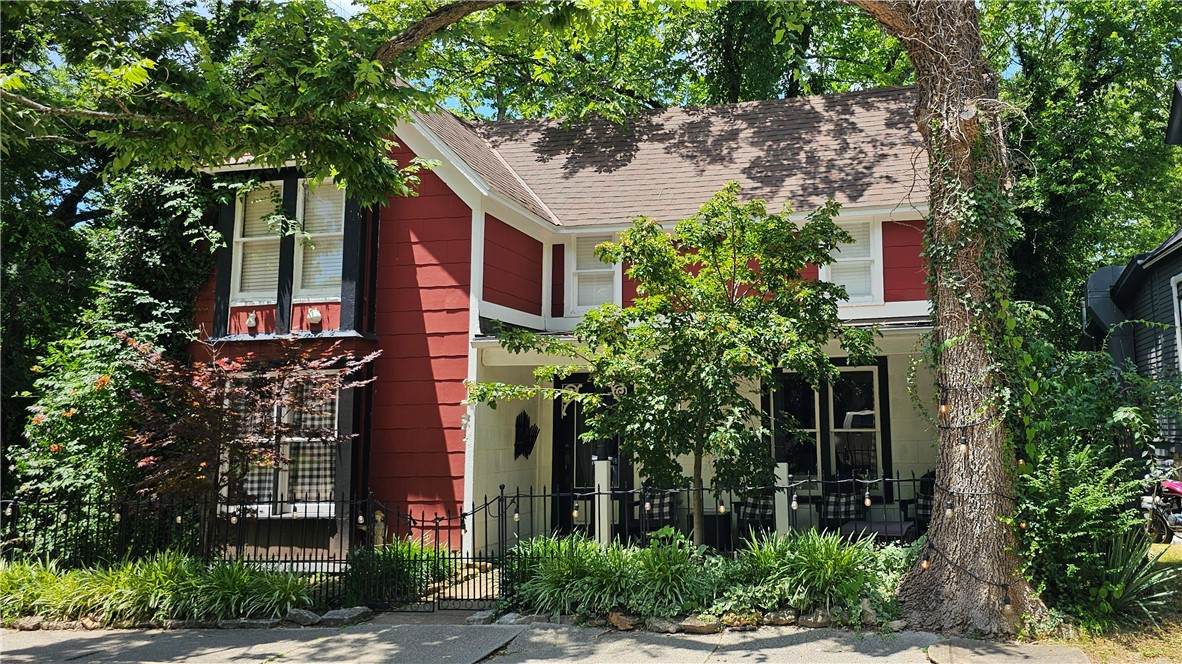 24 White Street - Photo 1