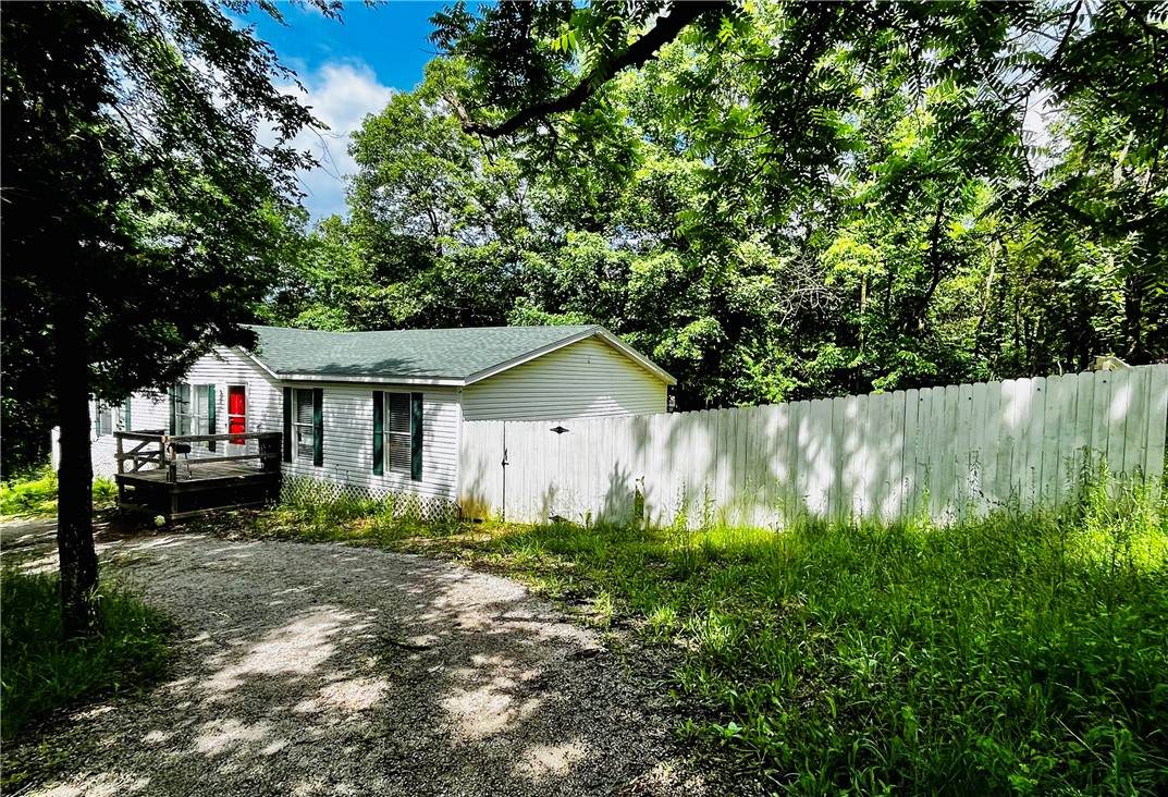 316 Stateline Drive - Photo 1