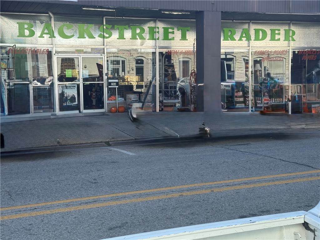 204 Stephenson Avenue - Photo 1