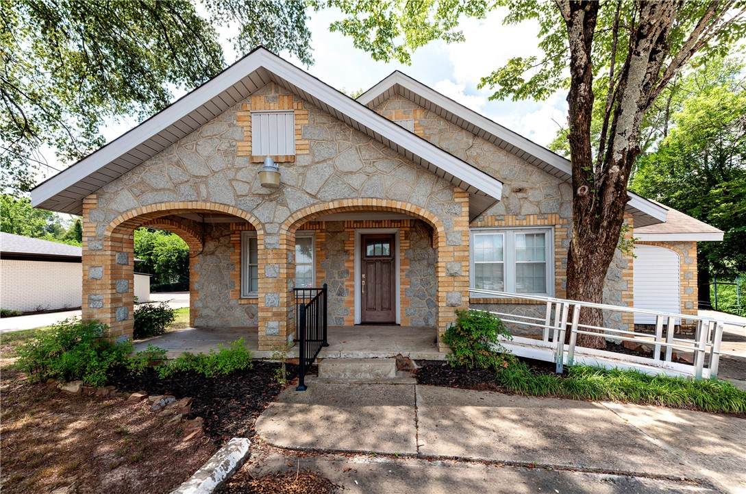 2845 Prince Street - Photo 1