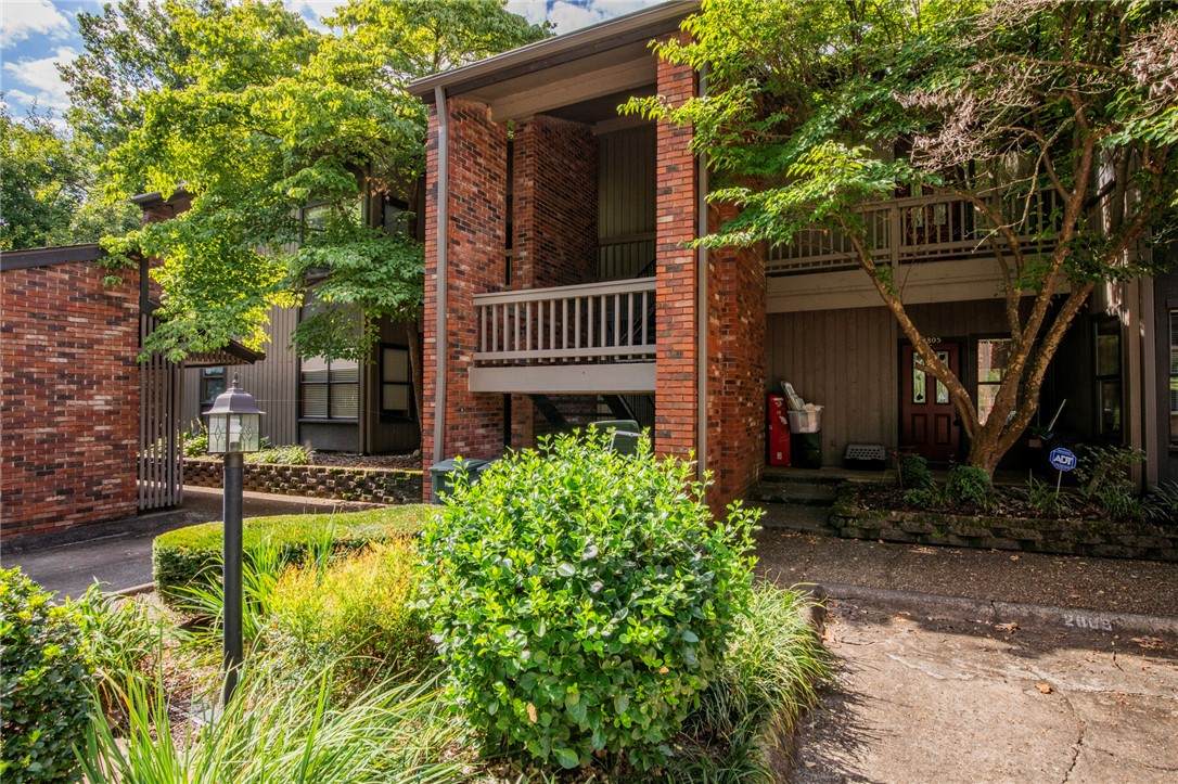 2807 Joyce Boulevard - Photo 1