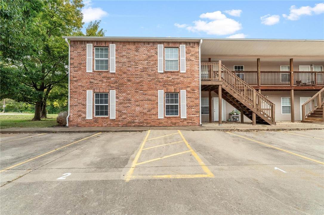 1437 Sligo Street - Photo 1