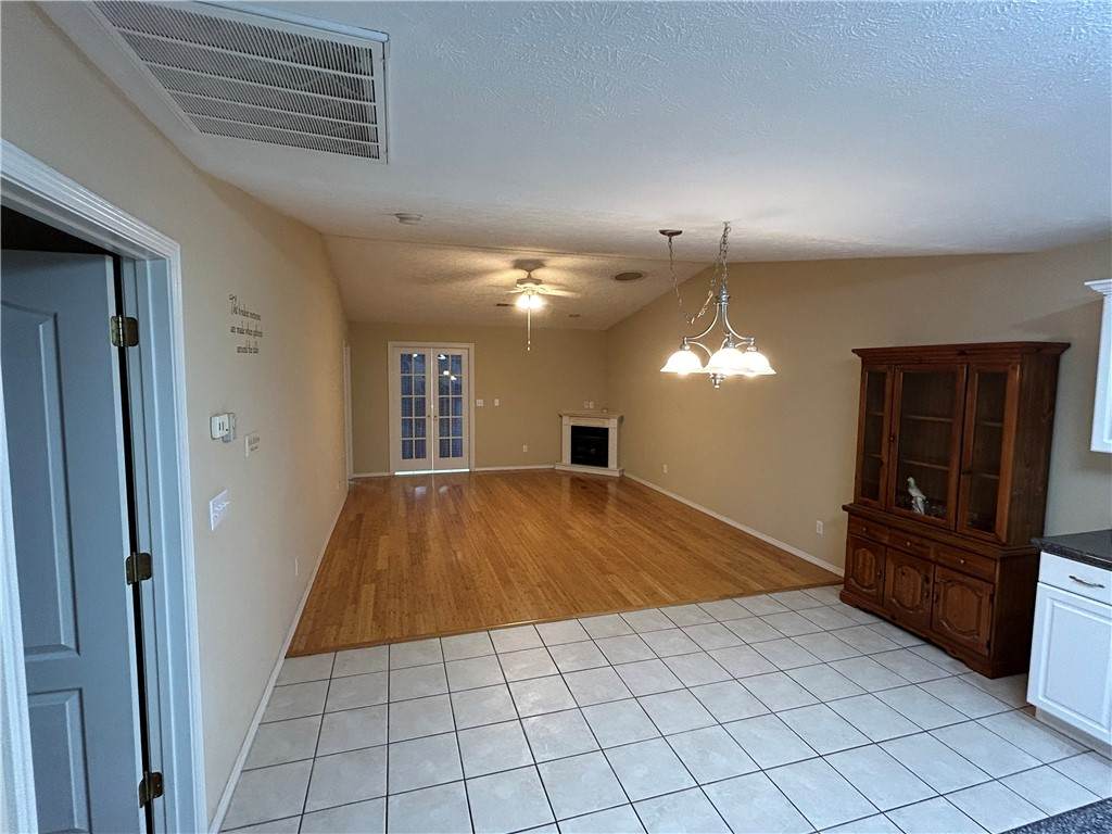 https://bt-photos.global.ssl.fastly.net/arkansas/orig_boomver_2_1324053-2.jpg