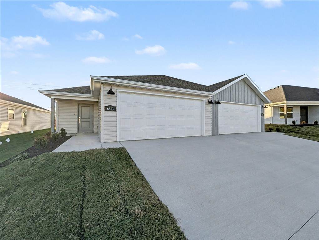 6613 & 6615 Altus Street - Photo 1