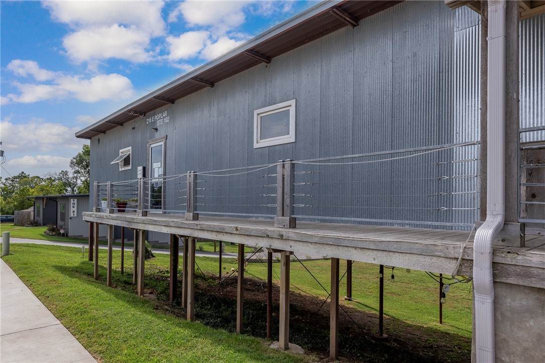 216 Poplar Street - Photo 1