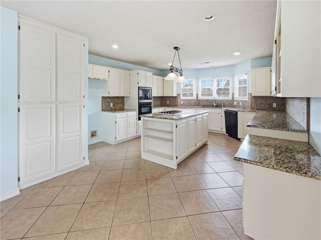 3204 Peach Blossom - Photo 1