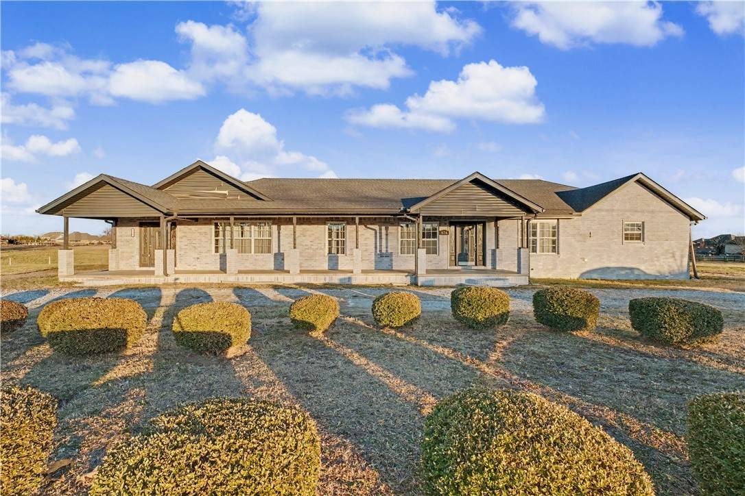 974 Main Street - Photo 1