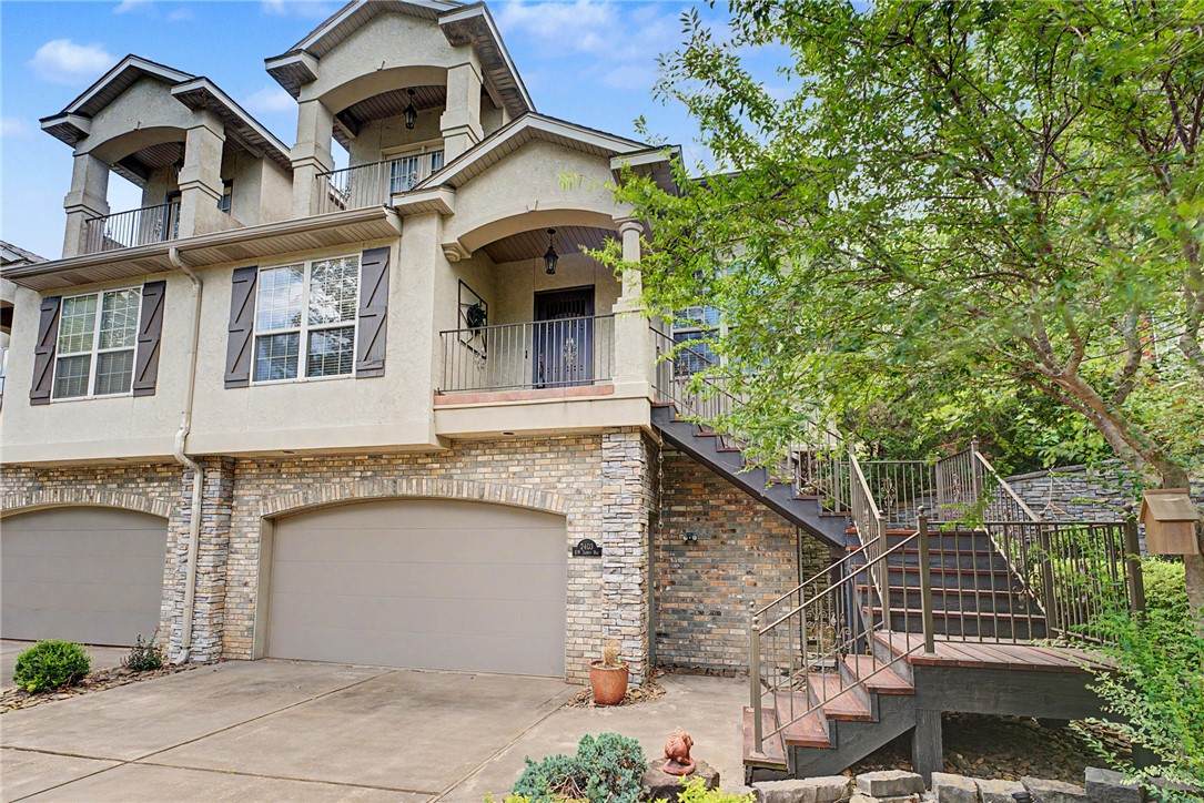 2403 Trinity Way - Photo 1