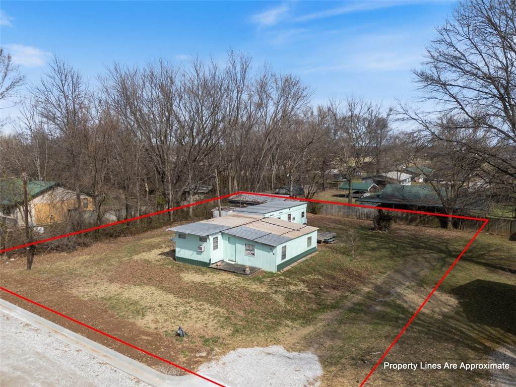 236 Ellis Lane - Photo 1