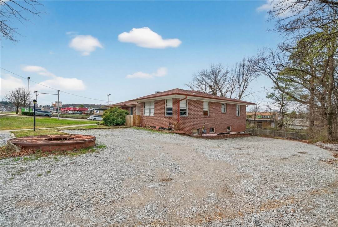 https://bt-photos.global.ssl.fastly.net/arkansas/orig_boomver_1_1338349-2.jpg