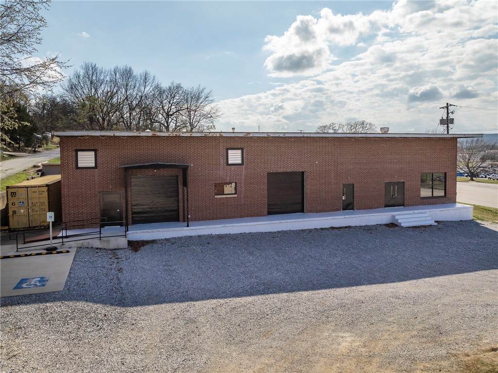 2716 School Avenue - Photo 1