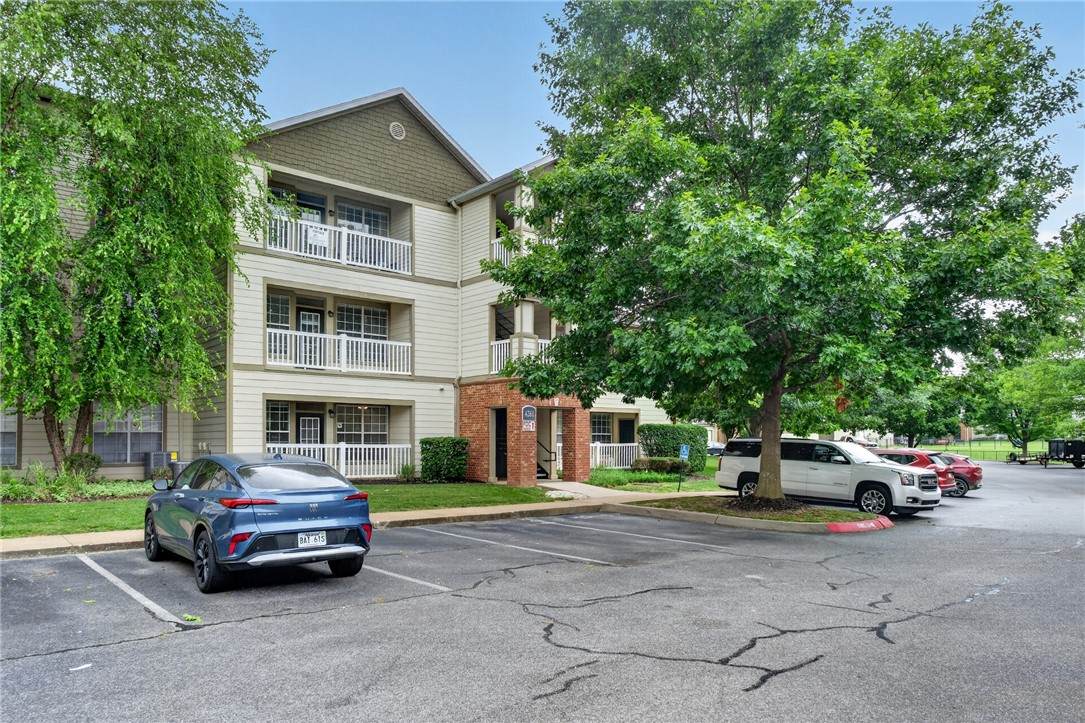 4261 Meadow Creek Circle - Photo 1