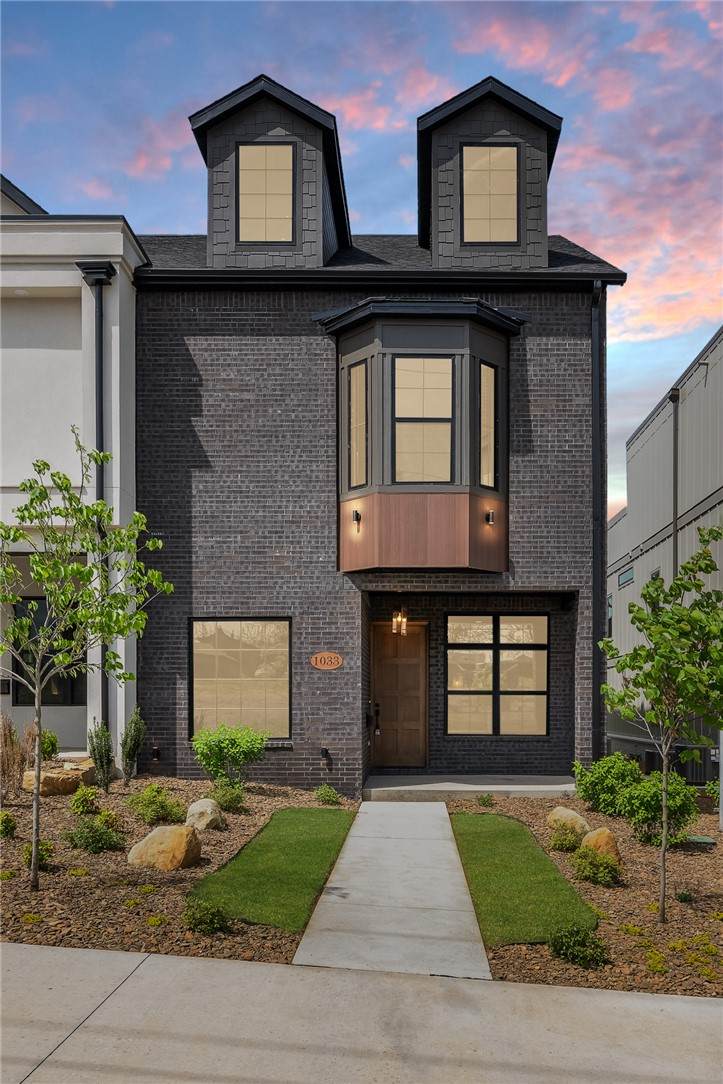 1033 A Street - Photo 1
