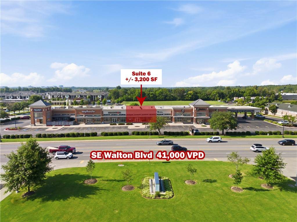 700 Walton Boulevard - Photo 1