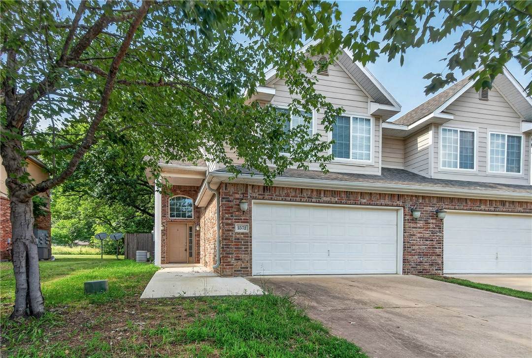 2572 Turtle Creek Drive - Photo 1