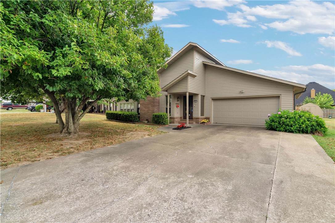 301 Edmondson Avenue - Photo 1