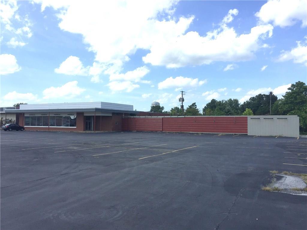 715 Walnut St - Photo 1