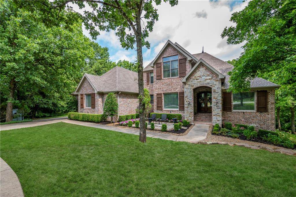 5272 Prestwick North Circle - Photo 1