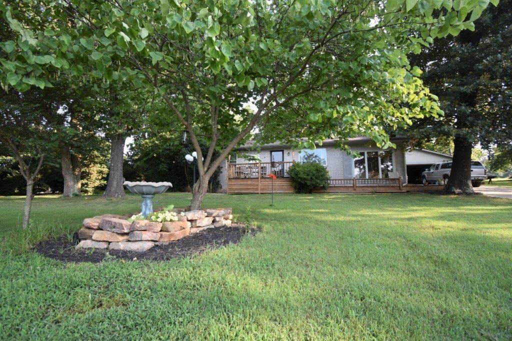 2829 Seminole Drive - Photo 1