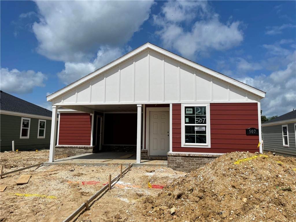 507 Cresswell Drive - Photo 1