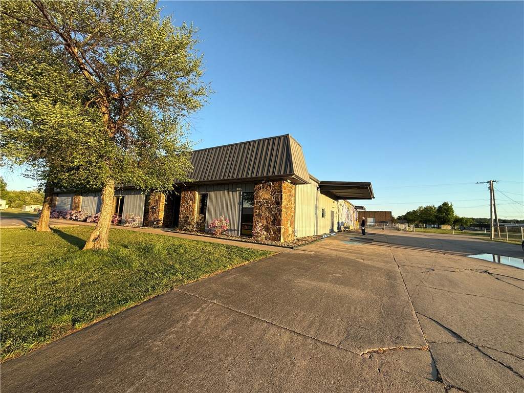 3904 Ayers Road - Photo 1