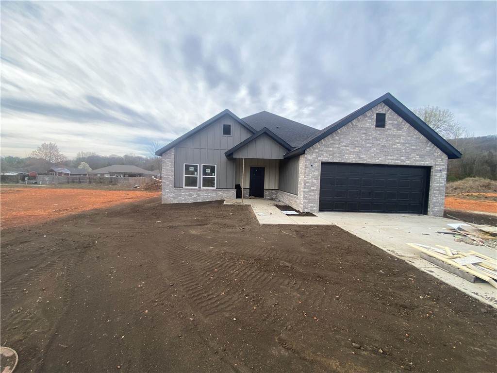 385 Smith Street - Photo 1