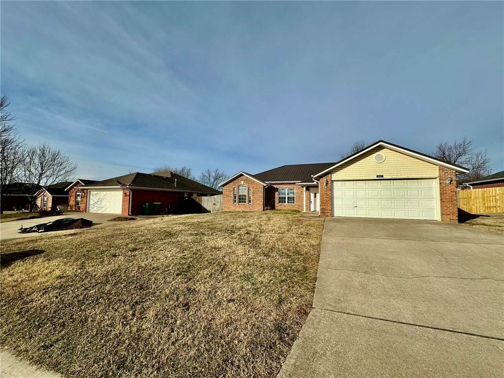 431 Brookfield Drive - Photo 1