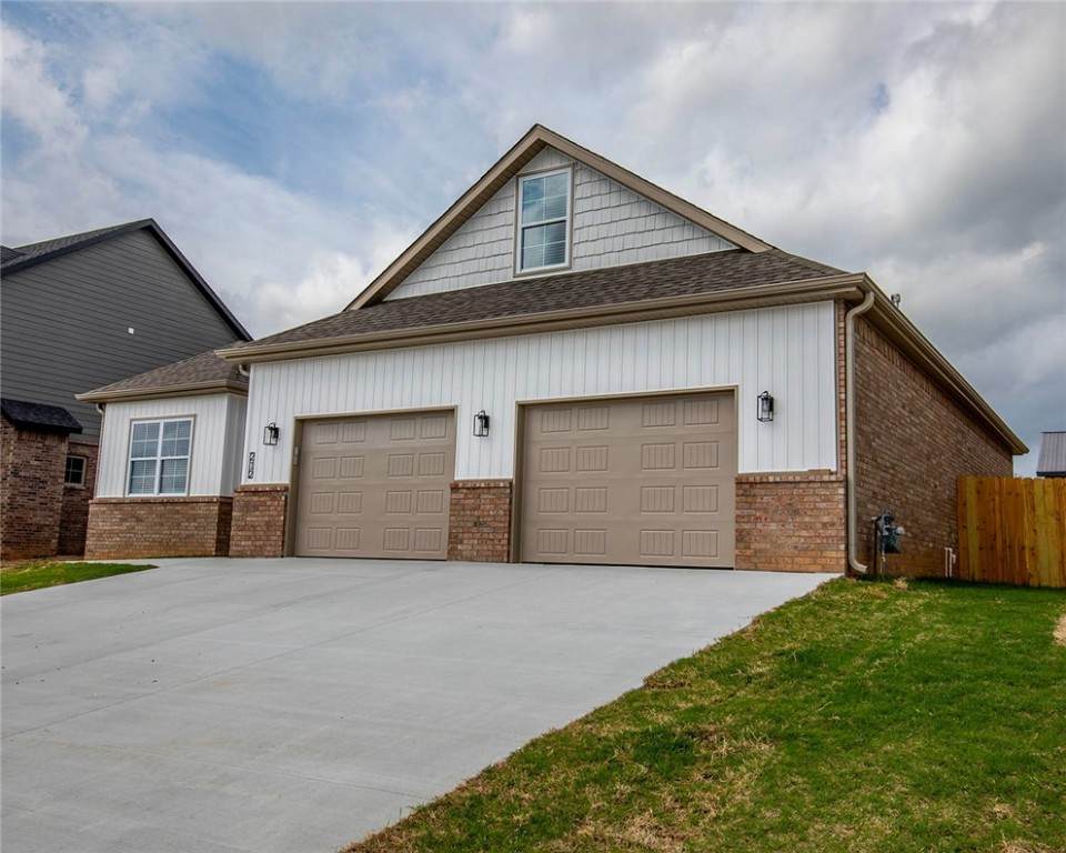 212 Nebo Street - Photo 1