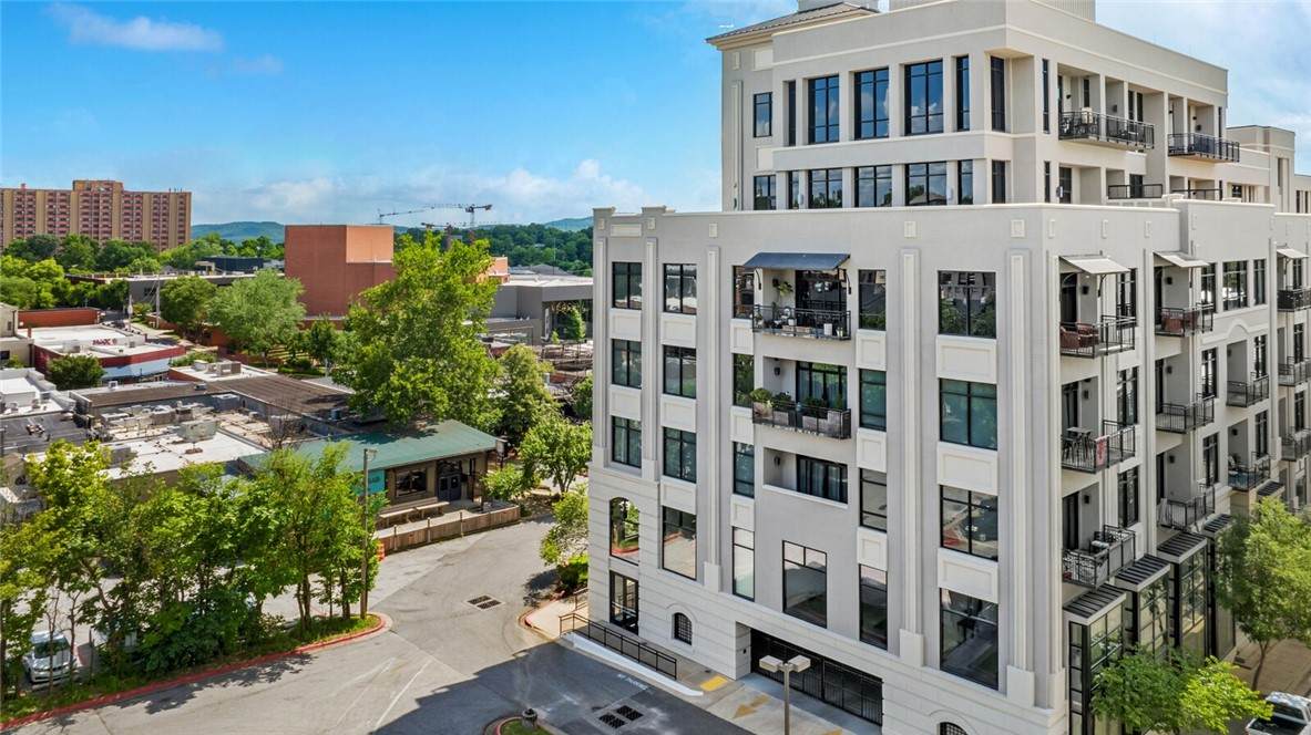 401 Watson Street - Photo 1