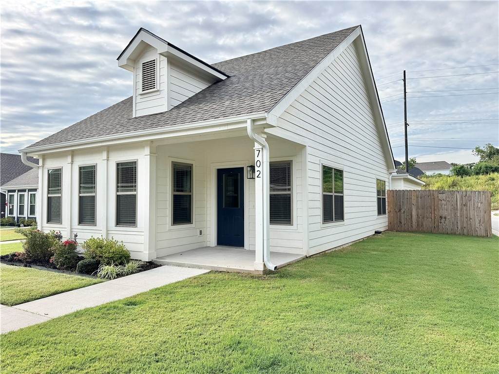 702 Heights Lane - Photo 1