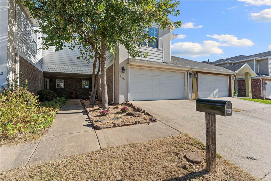 11044 Rose Court - Photo 1