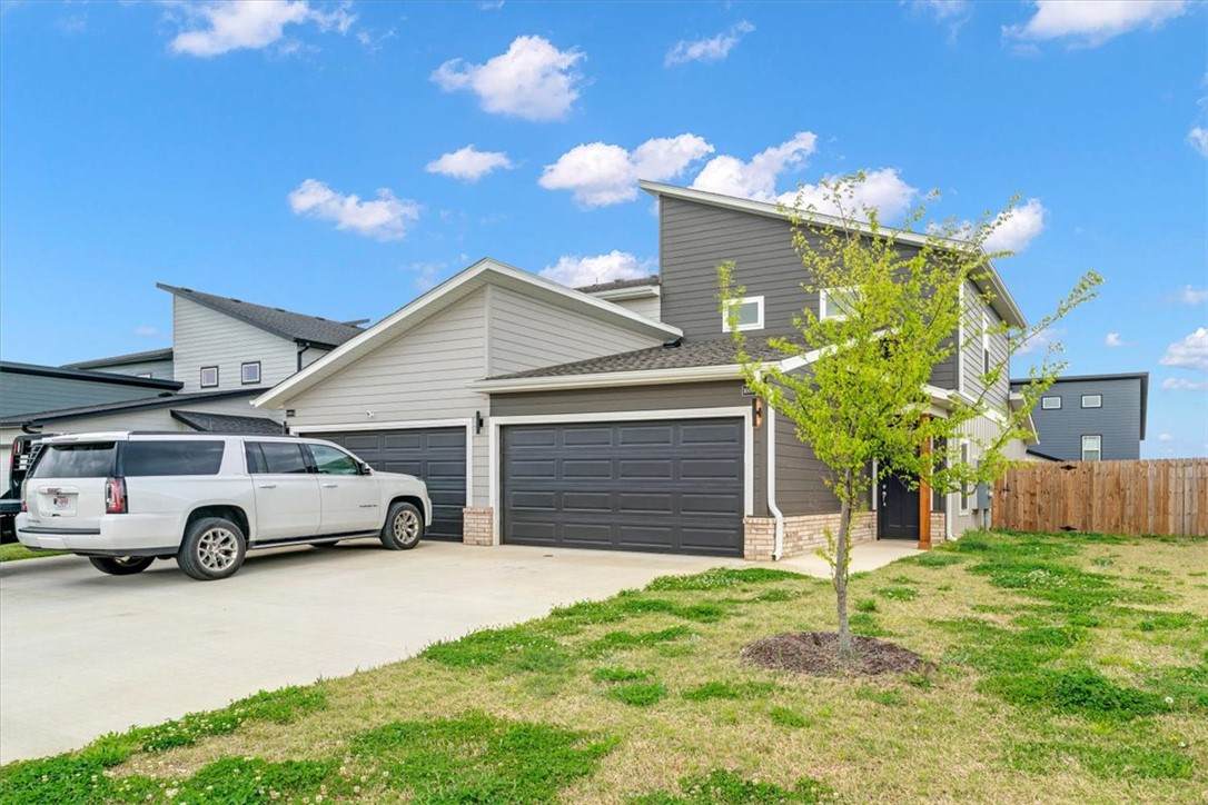 1606 Poigai Way - Photo 1