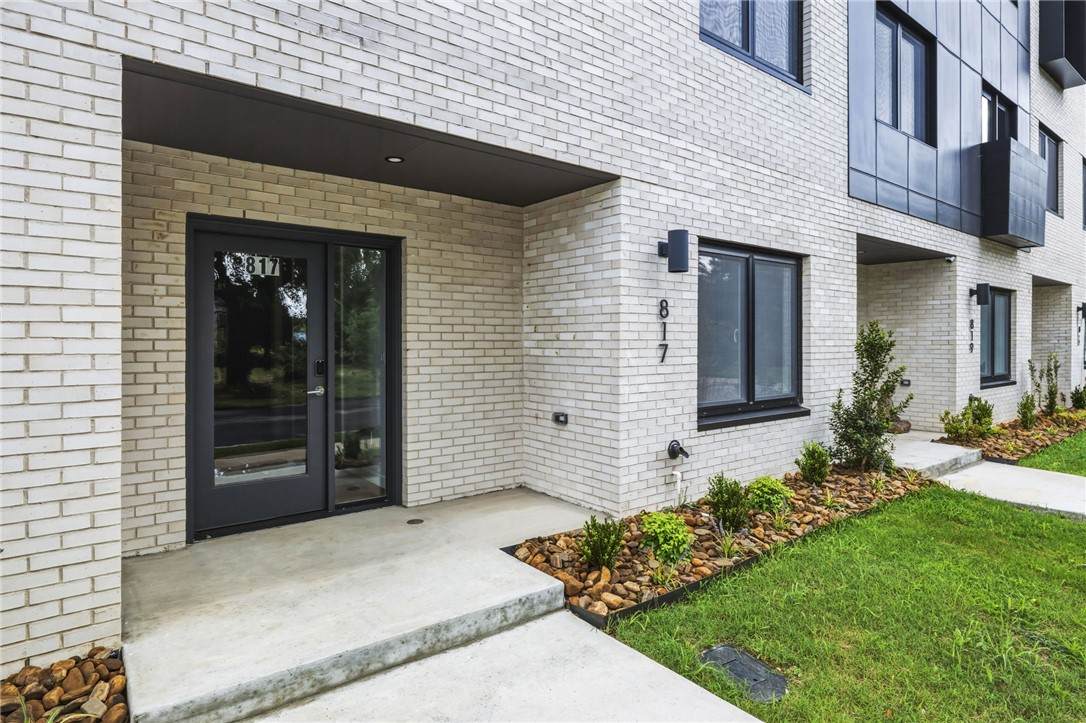 821 H Street - Photo 1