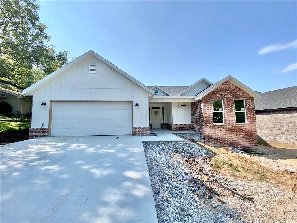 2813 Whippoorwill Lane - Photo 1