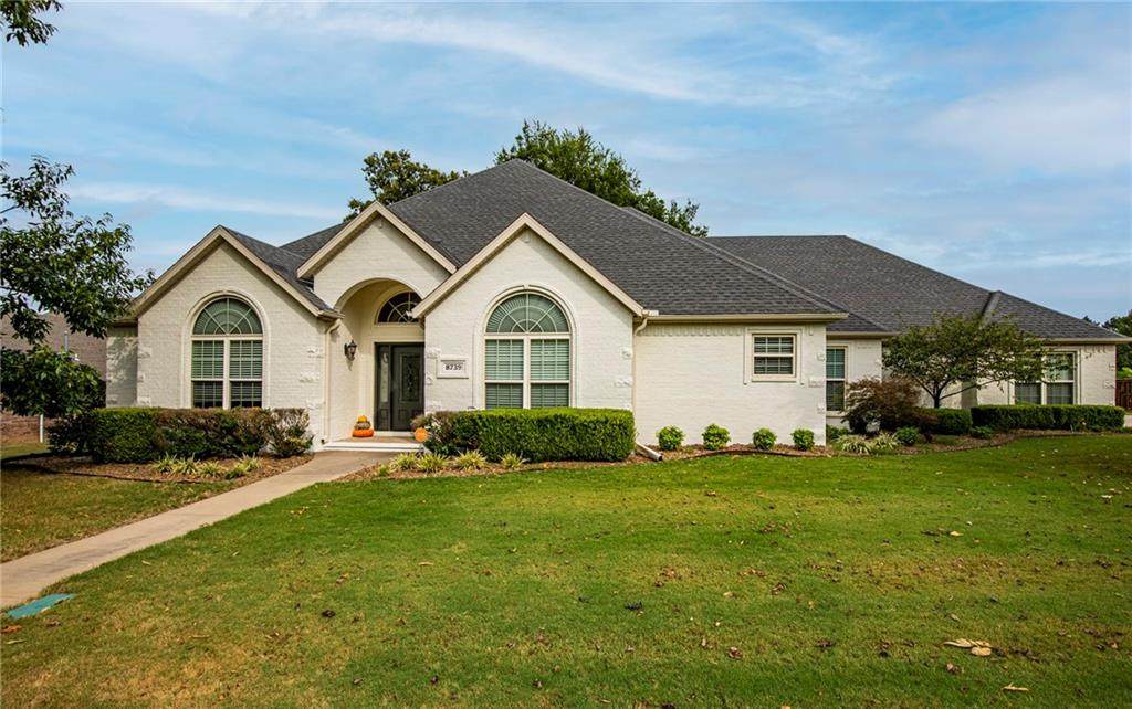 8739 Crest Lane - Photo 1